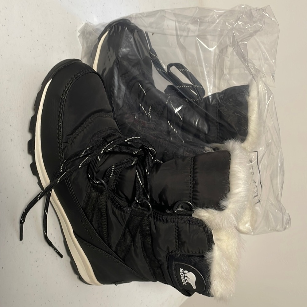 Sorel whitney boots size 7 brand new never worn